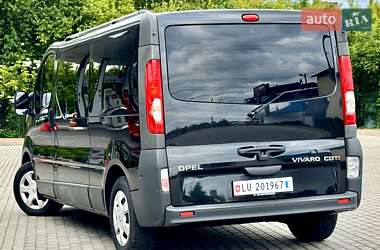 Минивэн Opel Vivaro 2012 в 
