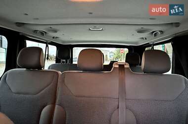Минивэн Opel Vivaro 2012 в 