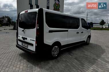 Мінівен Opel Vivaro 2016 в 