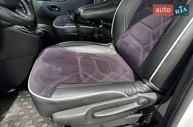Мінівен Opel Vivaro 2016 в 