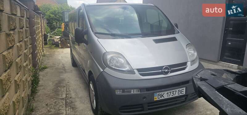 Минивэн Opel Vivaro 2006 в Луцке