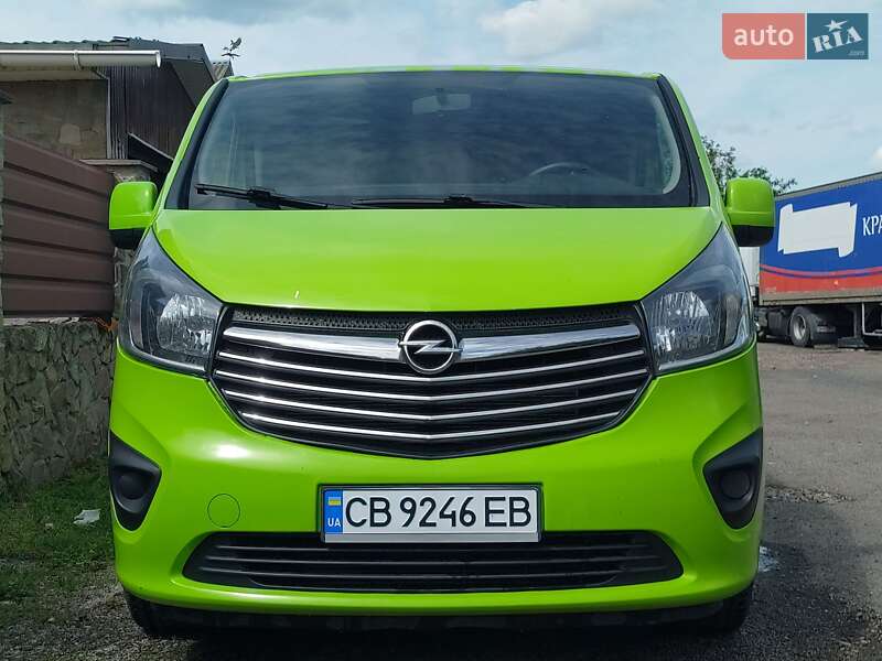 Opel Vivaro 2015