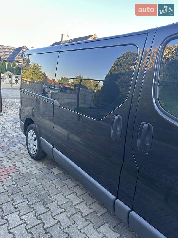Минивэн Opel Vivaro 2010 в Чорткове