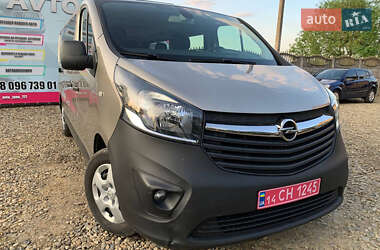 Минивэн Opel Vivaro 2016 в 