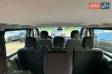 Минивэн Opel Vivaro 2016 в 