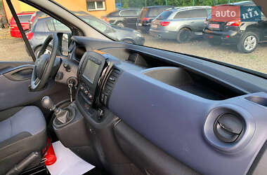 Минивэн Opel Vivaro 2016 в 