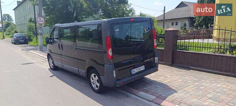 Мінівен Opel Vivaro 2014 в Самборі