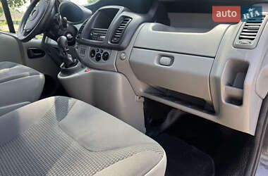 Мінівен Opel Vivaro 2013 в 