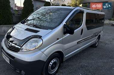 Мінівен Opel Vivaro 2011 в 