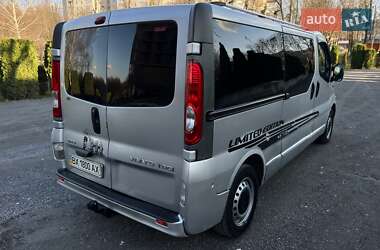 Мінівен Opel Vivaro 2011 в 