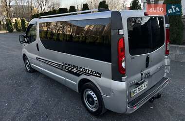 Мінівен Opel Vivaro 2011 в 