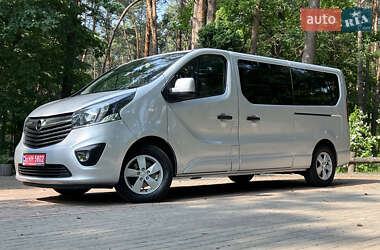 Минивэн Opel Vivaro 2019 в 