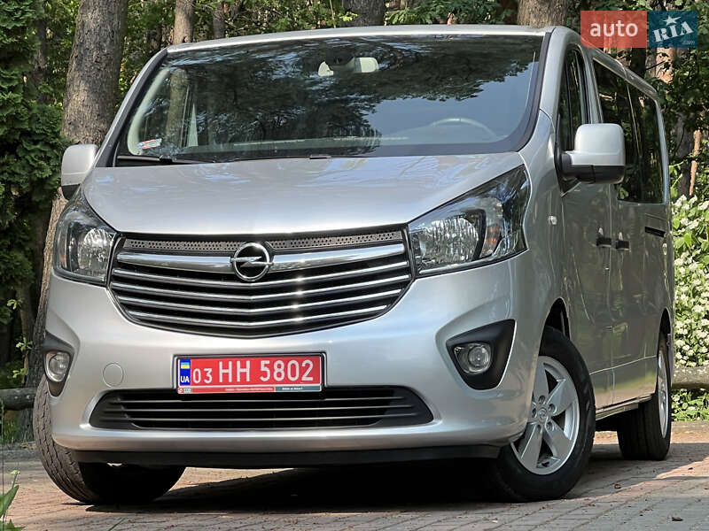 Минивэн Opel Vivaro 2019 в 
