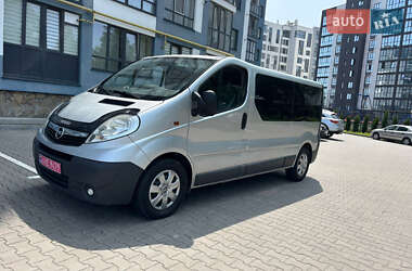 Мінівен Opel Vivaro 2013 в Луцьку