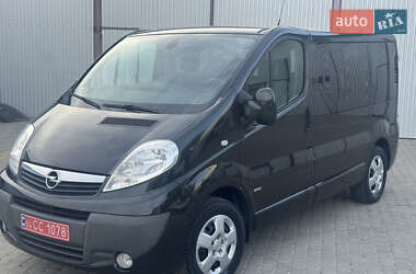 Мінівен Opel Vivaro 2013 в 