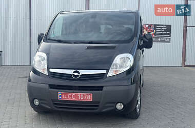 Мінівен Opel Vivaro 2013 в 