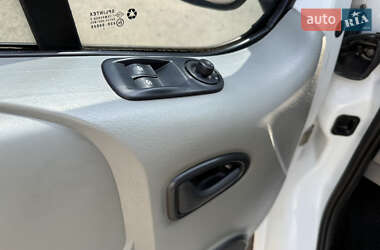 Минивэн Opel Vivaro 2007 в 