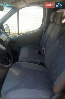 Минивэн Opel Vivaro 2006 в 
