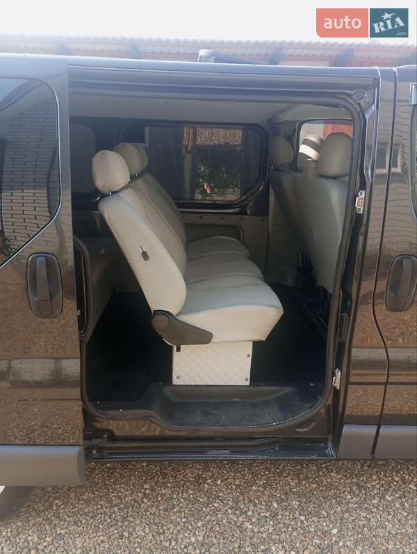 Мінівен Opel Vivaro 2006 в Долині