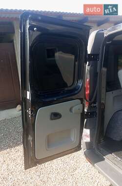 Минивэн Opel Vivaro 2006 в 