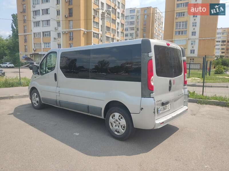 Грузовой фургон Opel Vivaro 2012 в 