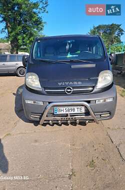 Минивэн Opel Vivaro 2003 в Арцизе