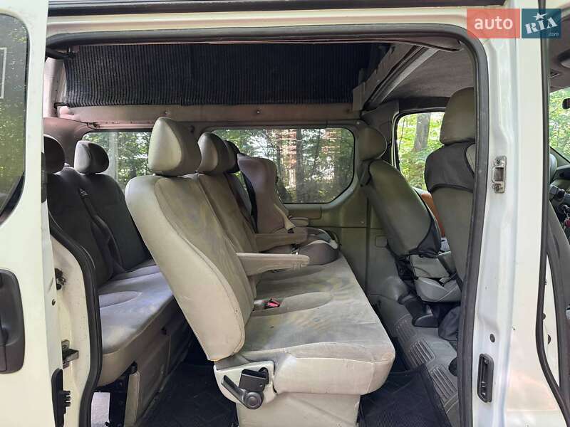 Мінівен Opel Vivaro 2003 в Києві