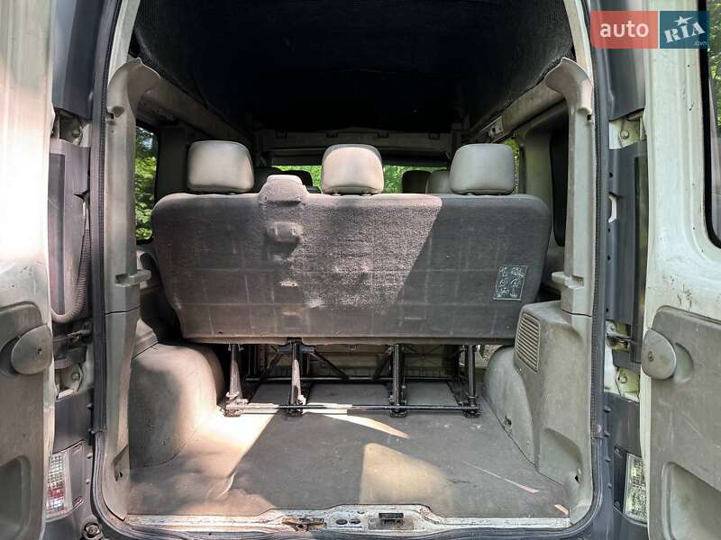 Мінівен Opel Vivaro 2003 в Києві