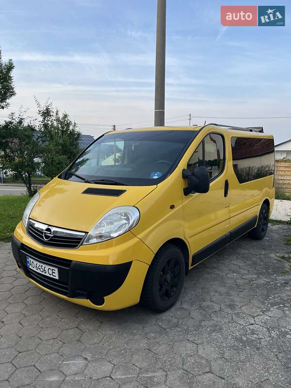 Opel Vivaro 2006