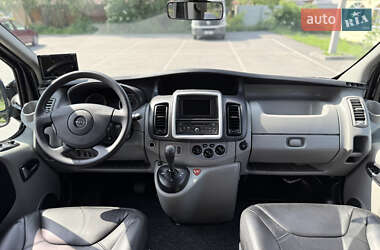 Минивэн Opel Vivaro 2012 в 