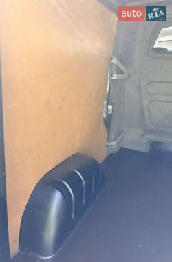 Минивэн Opel Vivaro 2012 в 