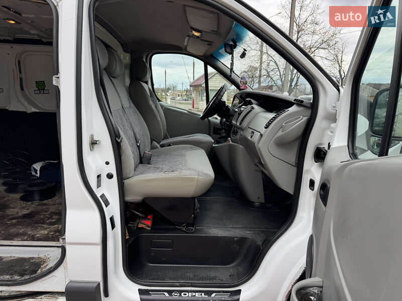 Грузовой фургон Opel Vivaro 2004 в Харькове