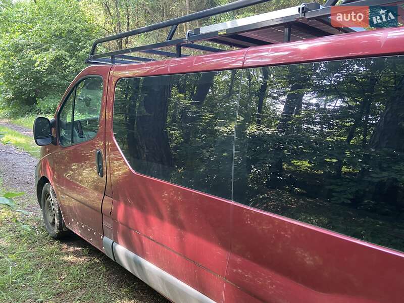 Мінівен Opel Vivaro 2005 в Івано-Франківську