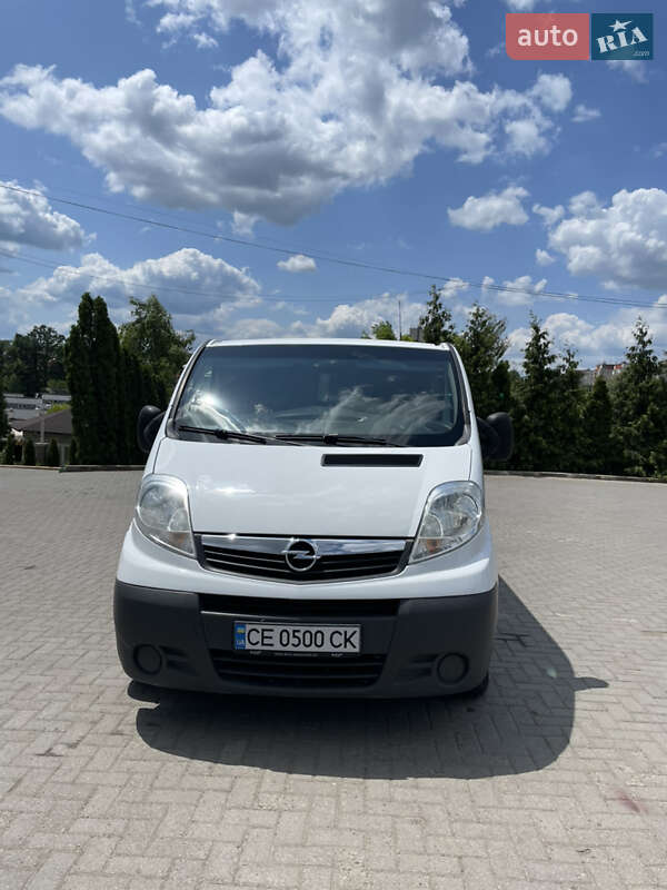 Минивэн Opel Vivaro 2013 в Черновцах
