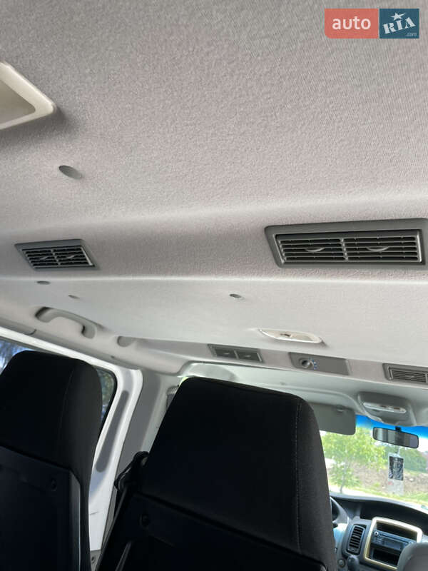 Минивэн Opel Vivaro 2013 в Черновцах