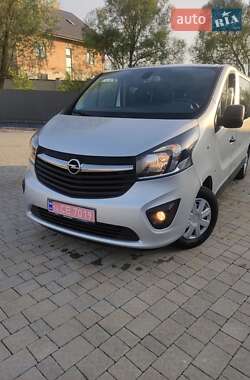 Минивэн Opel Vivaro 2015 в Львове