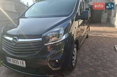 Мінівен Opel Vivaro 2015 в 
