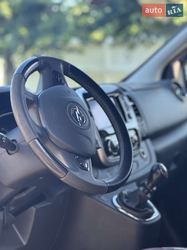 Минивэн Opel Vivaro 2018 в Киеве фото 15 Минивэн Opel Vivaro 2018 в Киеве