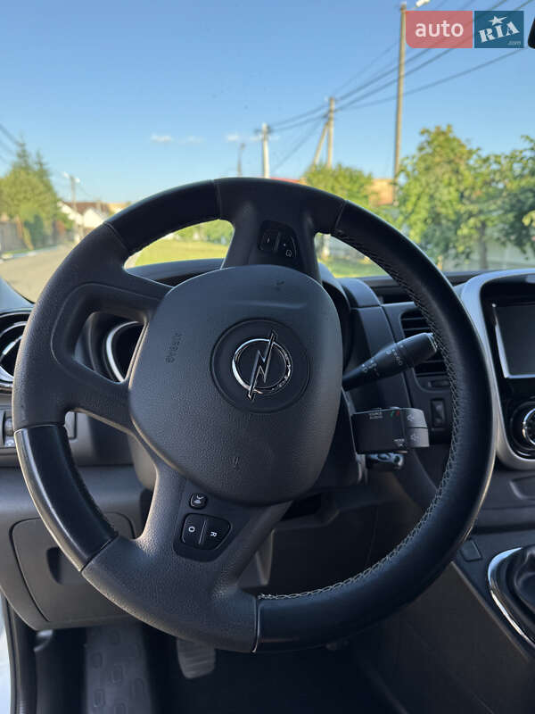 Минивэн Opel Vivaro 2018 в Киеве фото 18 Минивэн Opel Vivaro 2018 в Киеве