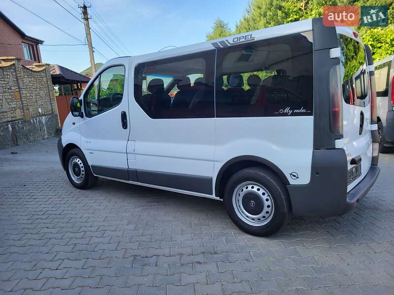 Мінівен Opel Vivaro 2002 в Хмельницькому