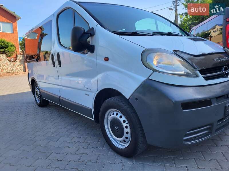 Мінівен Opel Vivaro 2002 в Хмельницькому