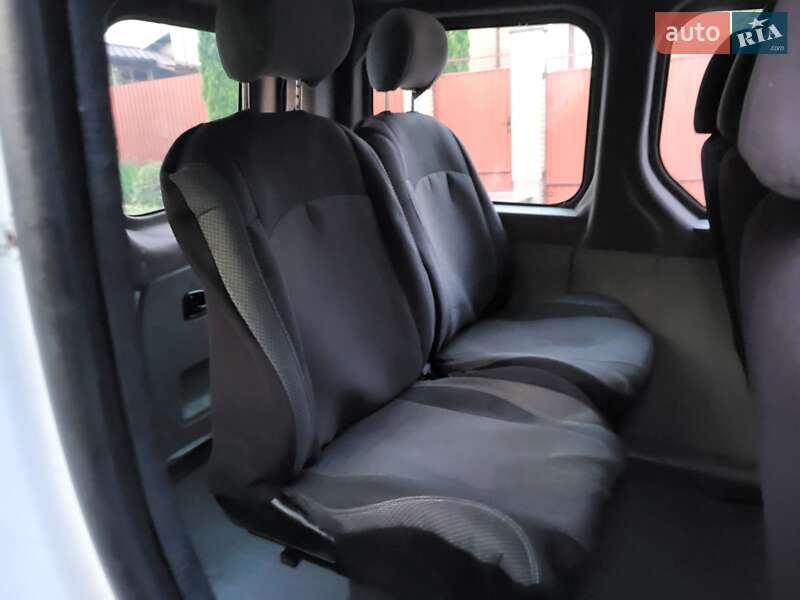 Мінівен Opel Vivaro 2002 в Хмельницькому