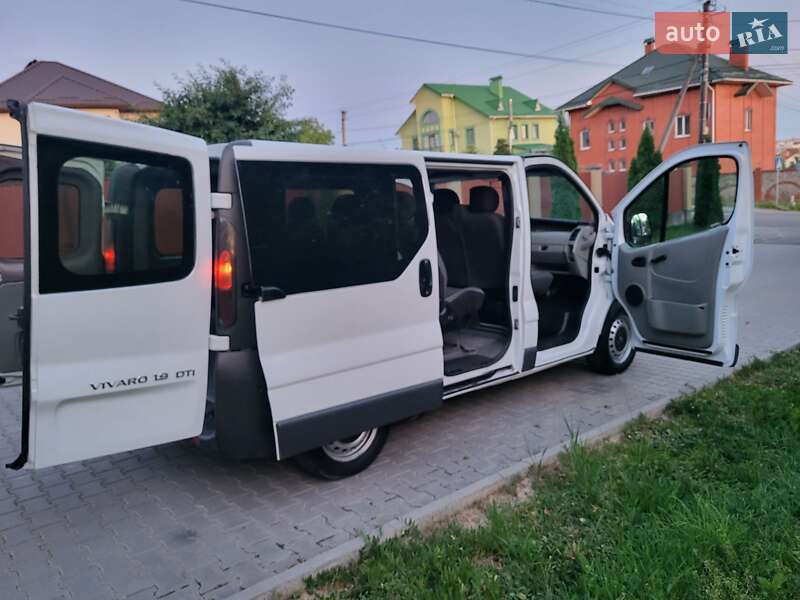 Мінівен Opel Vivaro 2002 в Хмельницькому