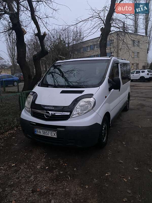 Мінівен Opel Vivaro 2012 в Миколаєві