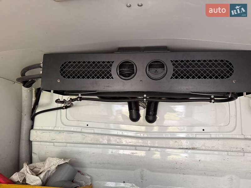 Грузовой фургон Opel Vivaro 2014 в Киеве