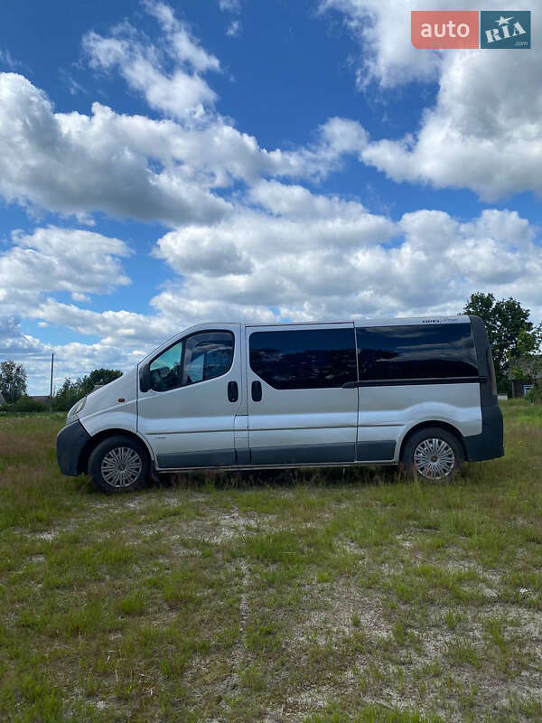 Opel Vivaro 2005