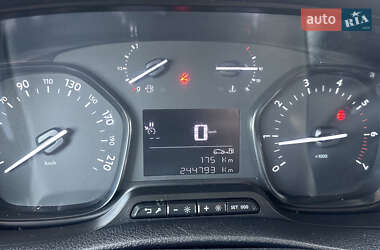 Грузовой фургон Opel Vivaro 2020 в 