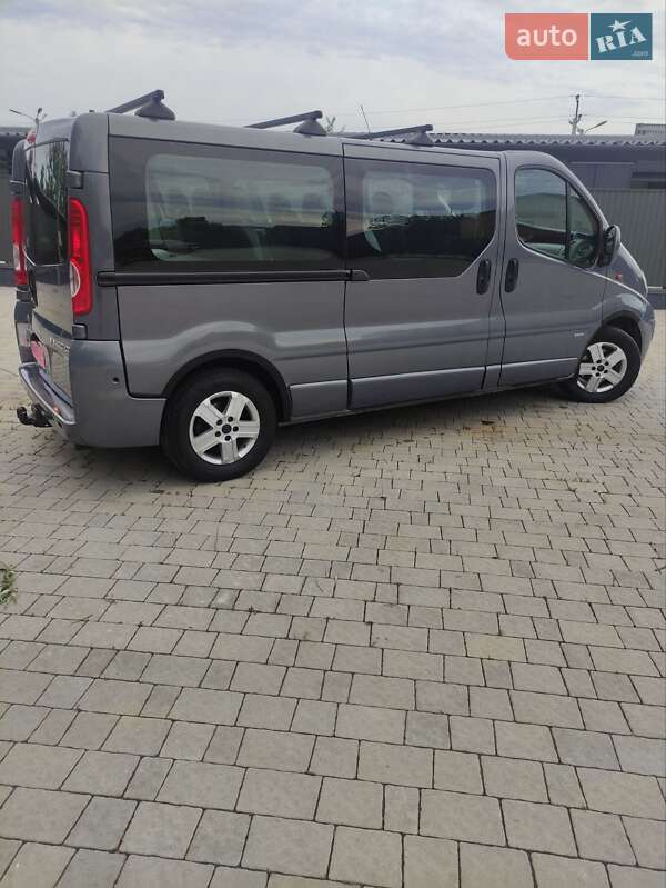 Минивэн Opel Vivaro 2010 в Львове