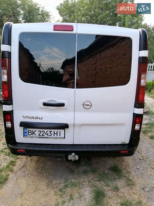 Минивэн Opel Vivaro 2017 в Литине