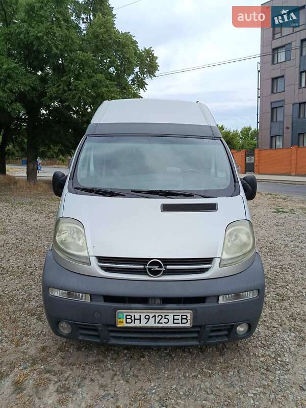 Дом на колесах Opel Vivaro 2004 в Одессе